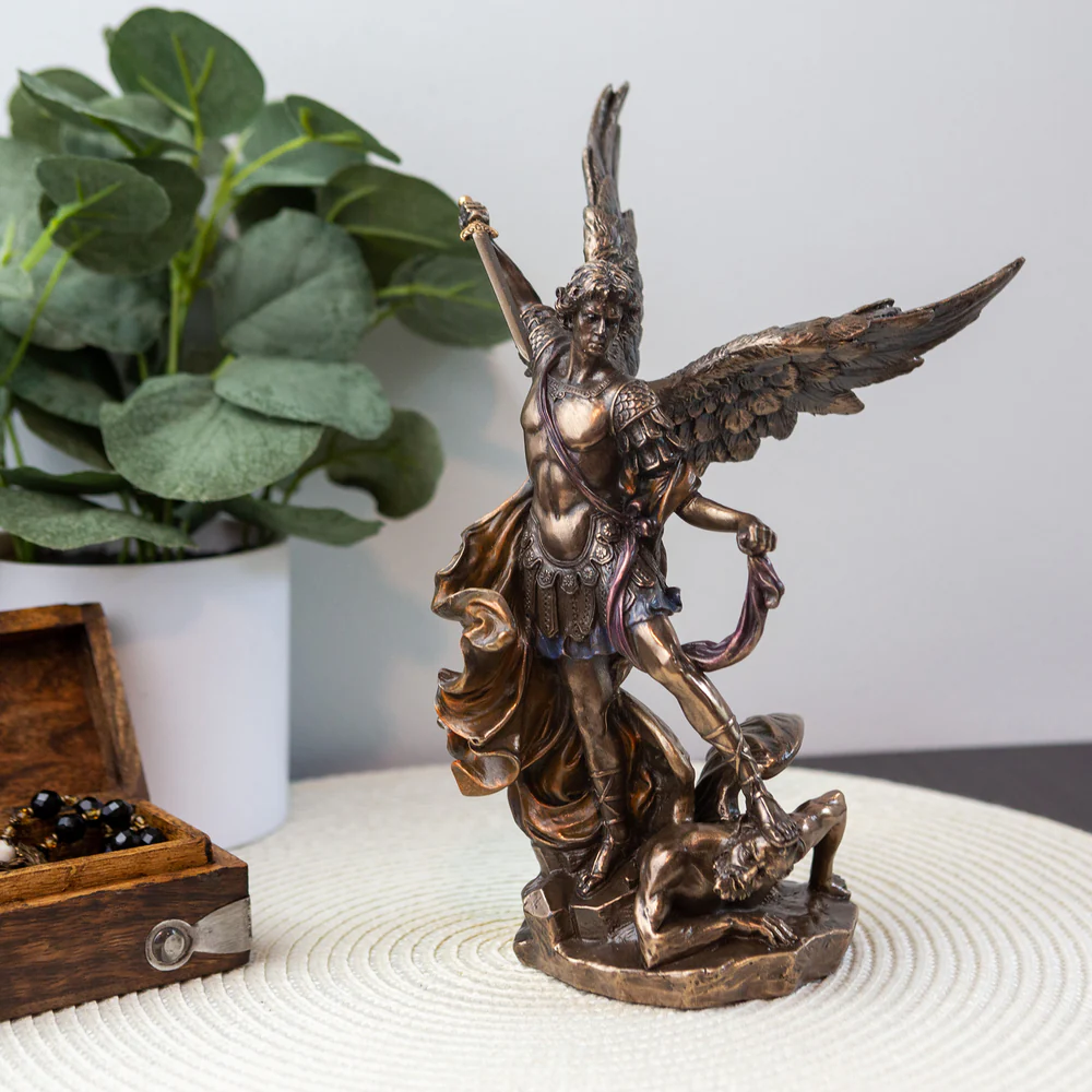 Tượng Thánh Michael bằng đồng, cao 9 inch